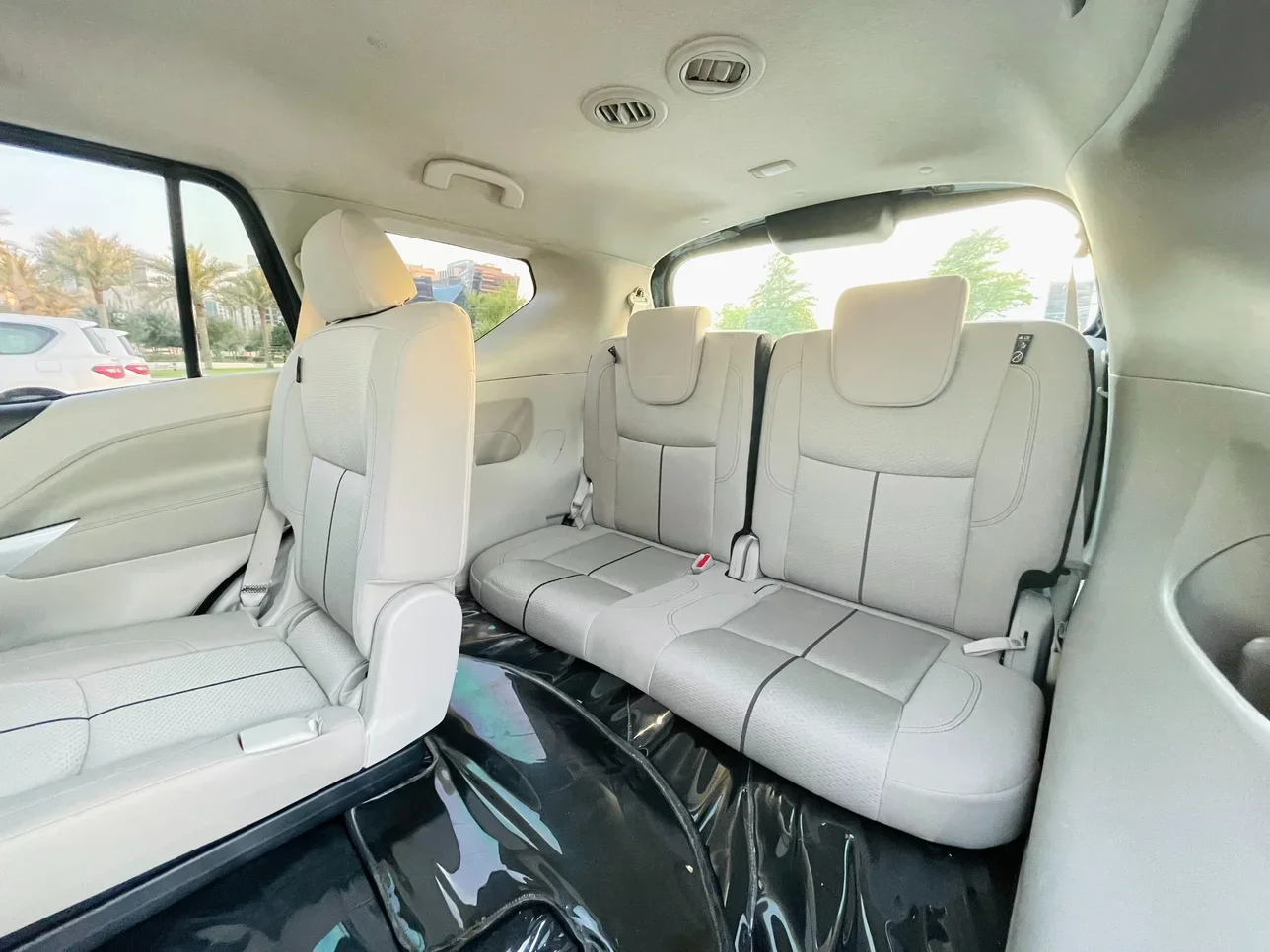 Nissan  Xterra  6 Cylinder  SUV 4x4  Silver  2022