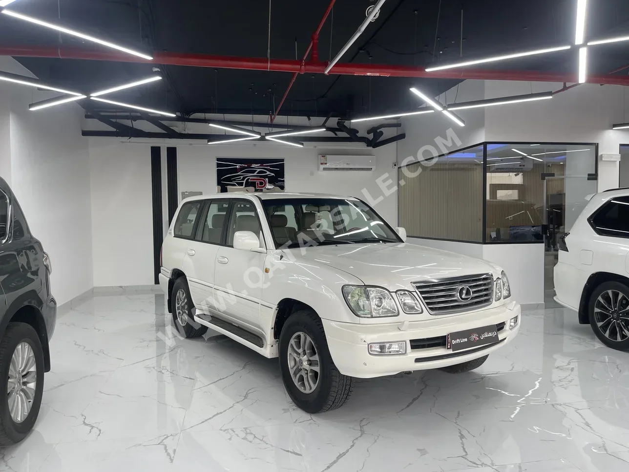 Lexus  LX  470  2006  Automatic  388,992 Km  8 Cylinder  Four Wheel Drive (4WD)  SUV  White