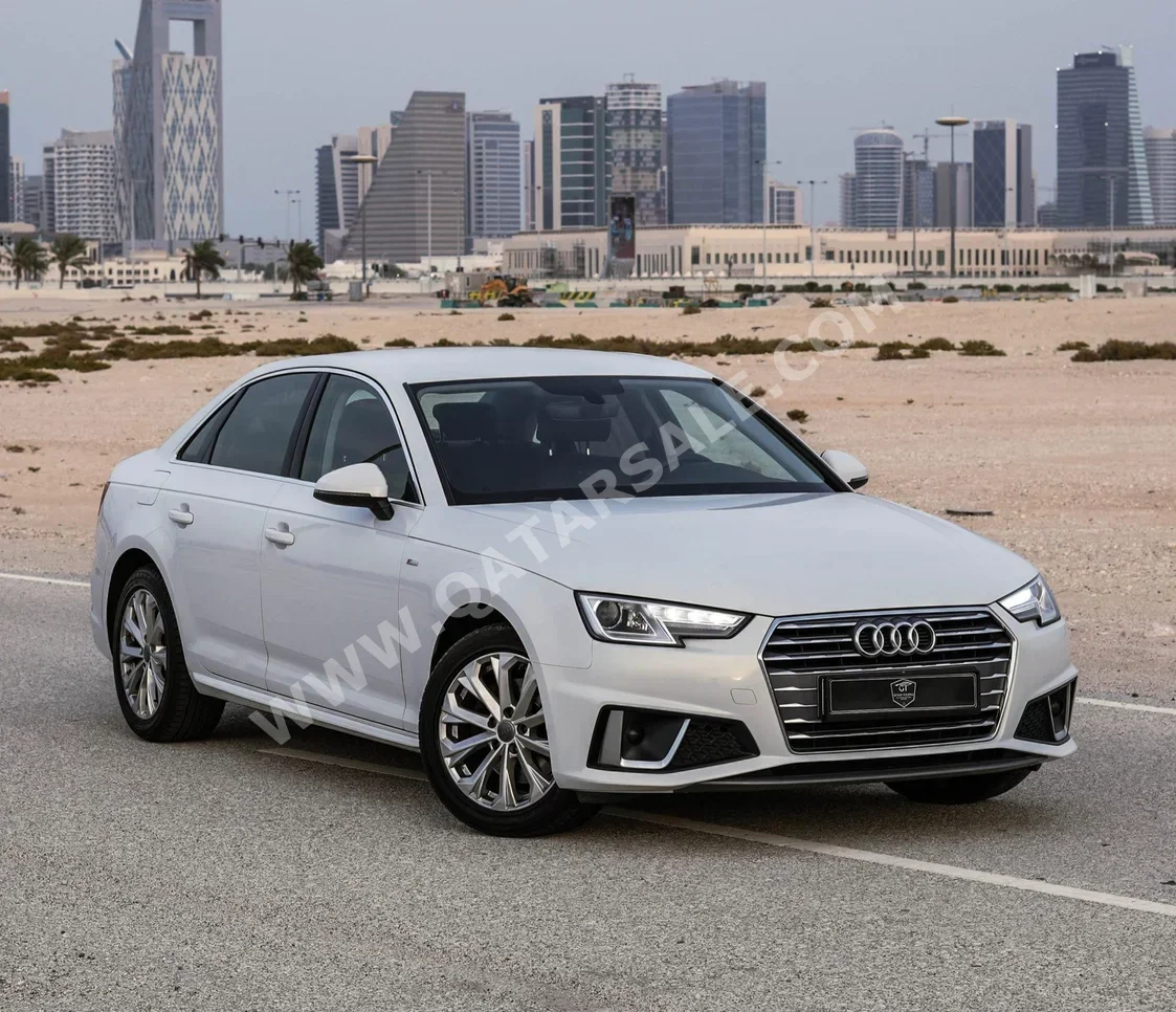 Audi  A4  S-line  2019  Automatic  40,000 Km  4 Cylinder  All Wheel Drive (AWD)  Sedan  White