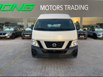 Nissan  Urvan  2022  Automatic  70,000 Km  4 Cylinder  Front Wheel Drive (FWD)  Van / Bus  White