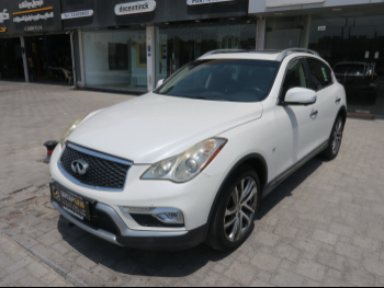 Infiniti  QX  50  2017  Automatic  82,000 Km  6 Cylinder  Four Wheel Drive (4WD)  SUV  White