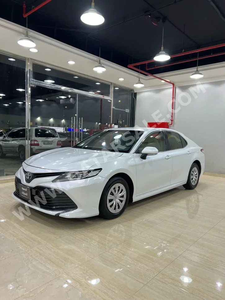 Toyota  Camry  LE  2018  Automatic  204,000 Km  4 Cylinder  Front Wheel Drive (FWD)  Sedan  White