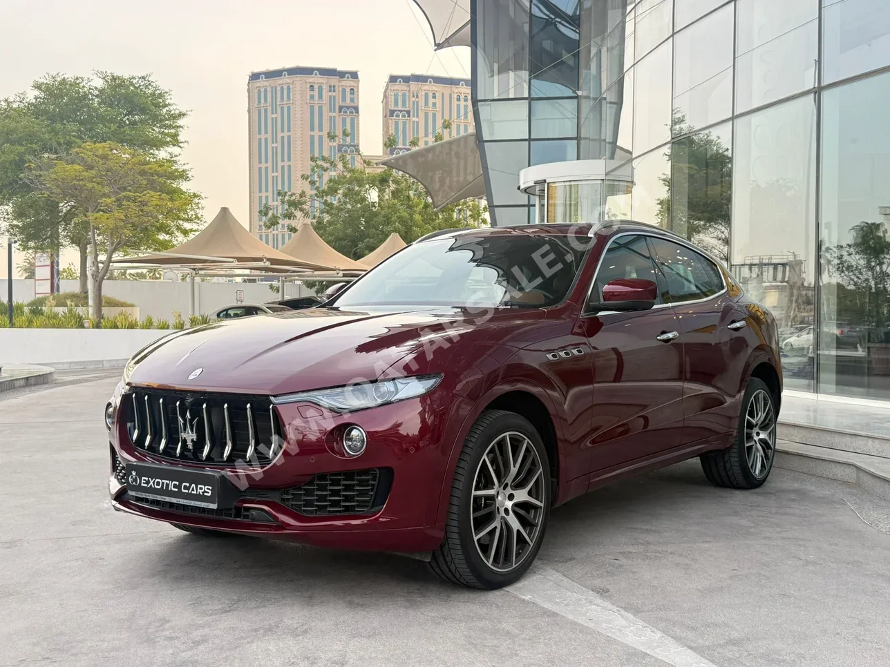 مزاراتي  ليفانت  اس  2017  اوتوماتيك  74,000 كم  6 سلندر  دفع رباعي  اس يو في  أحمر  تحت الضمان