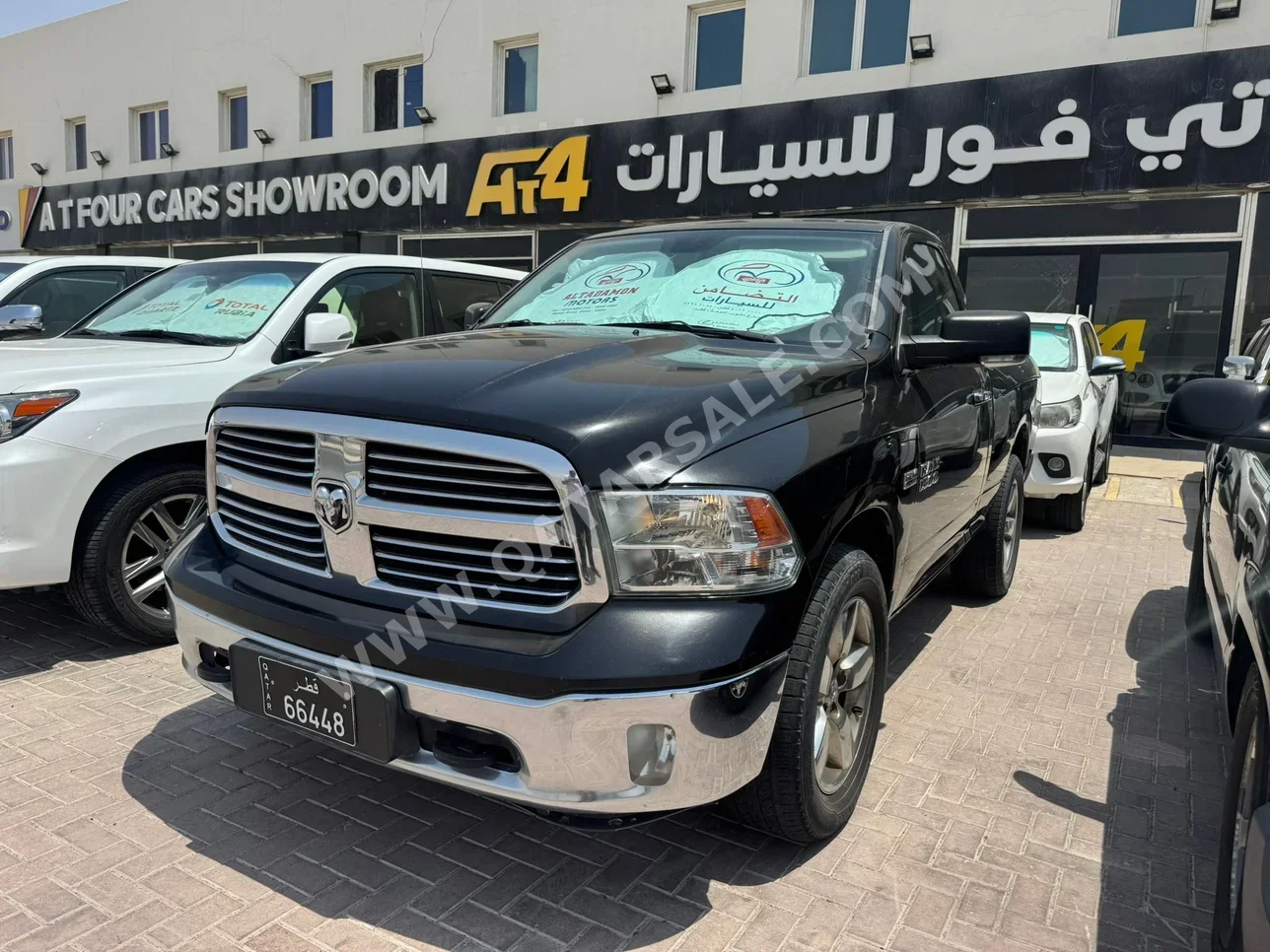 Dodge  Ram  1500  2017  Automatic  204,000 Km  8 Cylinder  Four Wheel Drive (4WD)  Pick Up  Black
