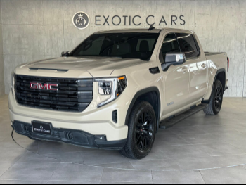 GMC  Sierra  Elevation  2022  Automatic  22,000 Km  8 Cylinder  Four Wheel Drive (4WD)  Pick Up  Beige  With Warranty