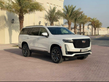 Cadillac  Escalade  600  2021  Automatic  62,000 Km  8 Cylinder  Four Wheel Drive (4WD)  SUV  Pearl