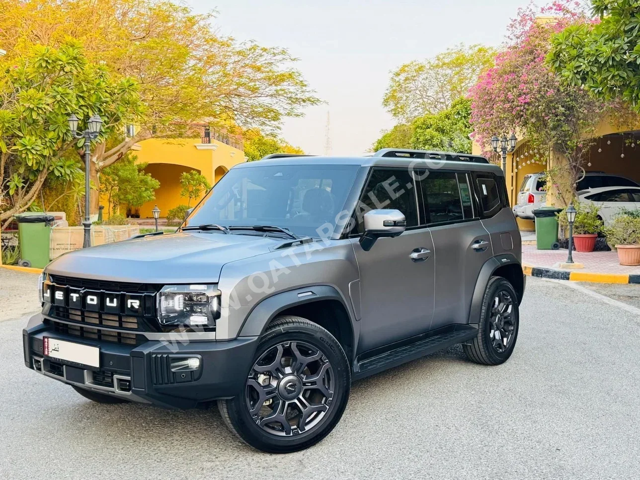 Jetour  T2  Luxury  2024  Automatic  15,000 Km  4 Cylinder  Four Wheel Drive (4WD)  SUV  Gray  With Warranty