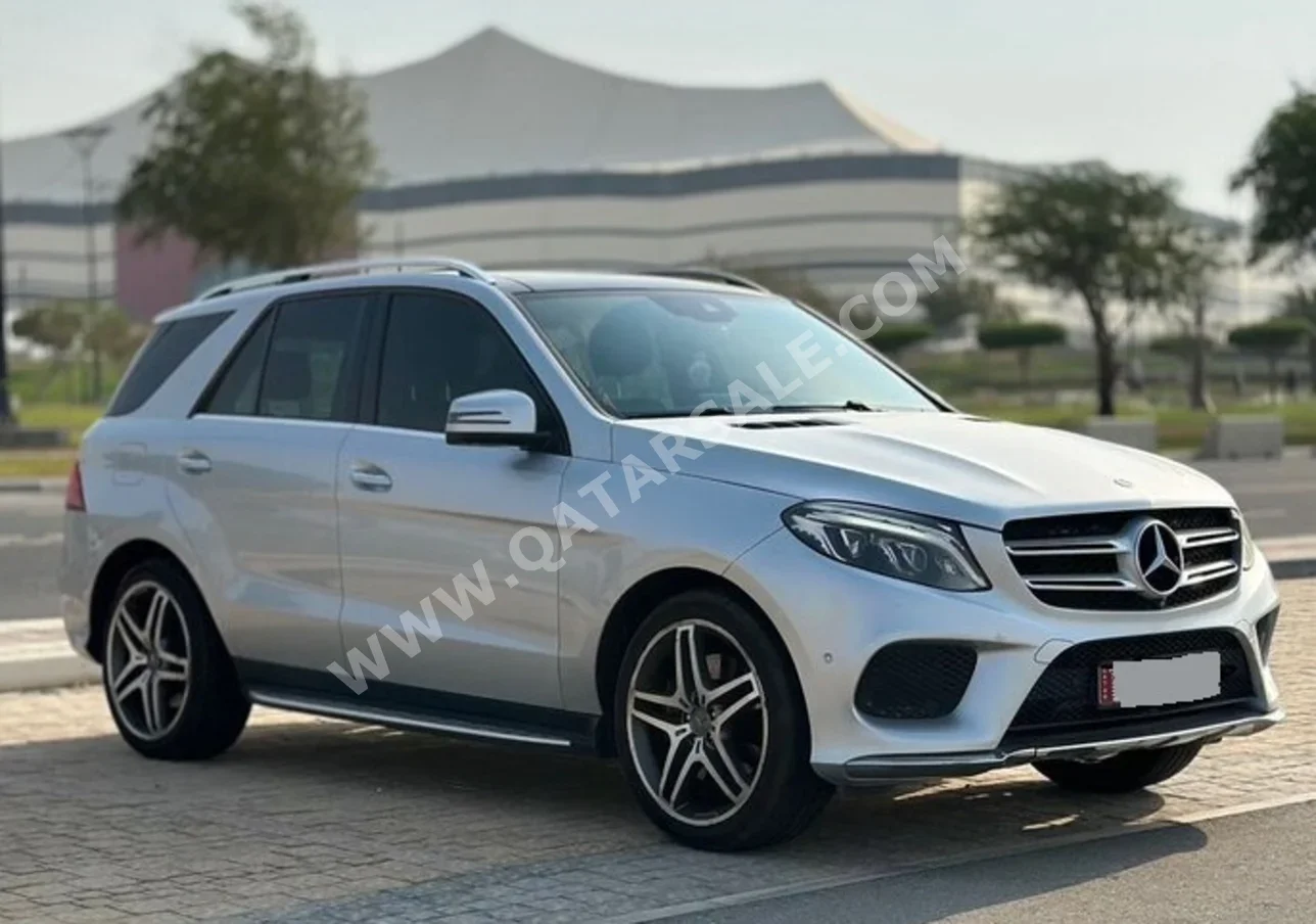 Mercedes-Benz  GLE  400  2016  Automatic  67,000 Km  6 Cylinder  Four Wheel Drive (4WD)  SUV  Gray  With Warranty