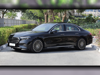 Mercedes-Benz  E-Class  200 AMG  2025  Automatic  12 Km  4 Cylinder  Rear Wheel Drive (RWD)  Sedan  Black  With Warranty