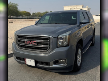 GMC  Yukon  XL  2016  Automatic  225,000 Km  8 Cylinder  Four Wheel Drive (4WD)  SUV  Gray