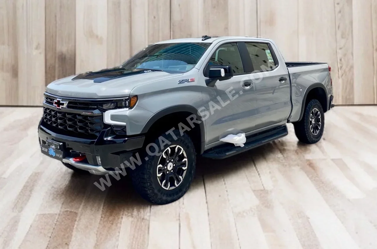 Chevrolet  Silverado  ZR 2  2025  Automatic  0 Km  8 Cylinder  Four Wheel Drive (4WD)  Pick Up  Gray  With Warranty