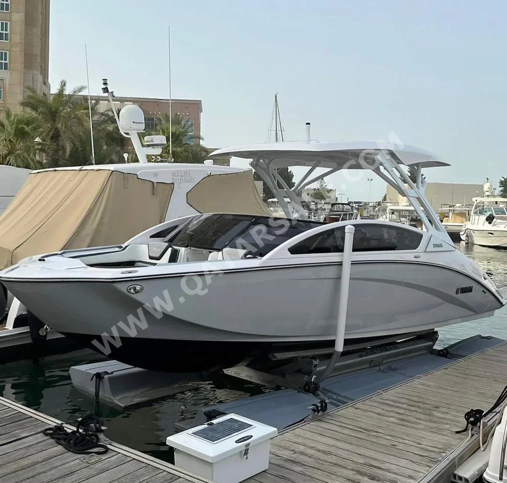 قوارب سريعة ياماها  275 اس دي اكس  مع التيدر
