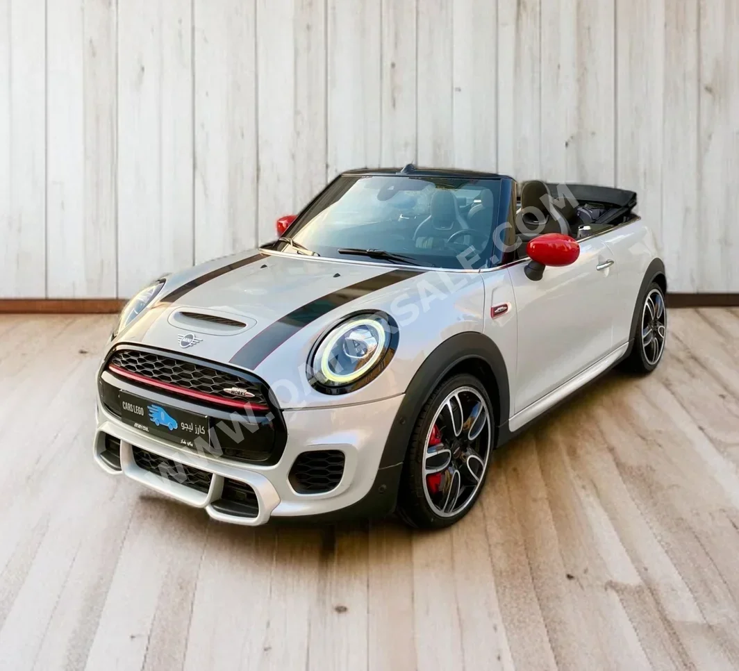 Mini  Cooper  JCW  2021  Automatic  71,000 Km  4 Cylinder  Front Wheel Drive (FWD)  Convertible  Silver