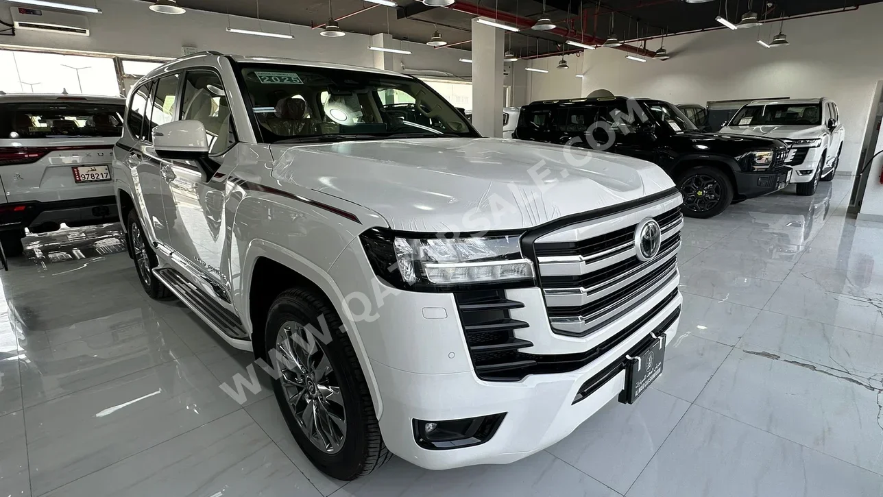 Toyota  Land Cruiser  GXR Twin Turbo  2025  Automatic  0 Km  6 Cylinder  Four Wheel Drive (4WD)  SUV  White  With Warranty