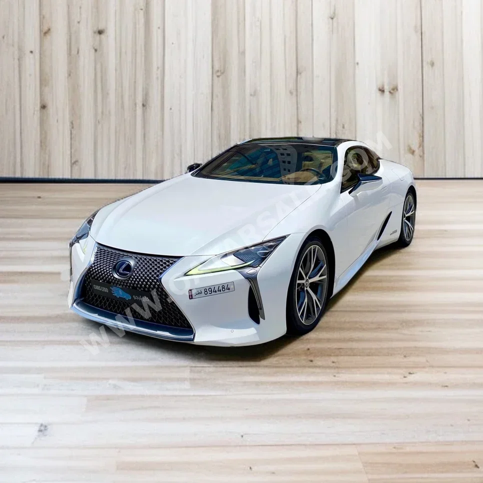Lexus  LC  500  2017  Automatic  48,000 Km  6 Cylinder  Rear Wheel Drive (RWD)  Coupe / Sport  White