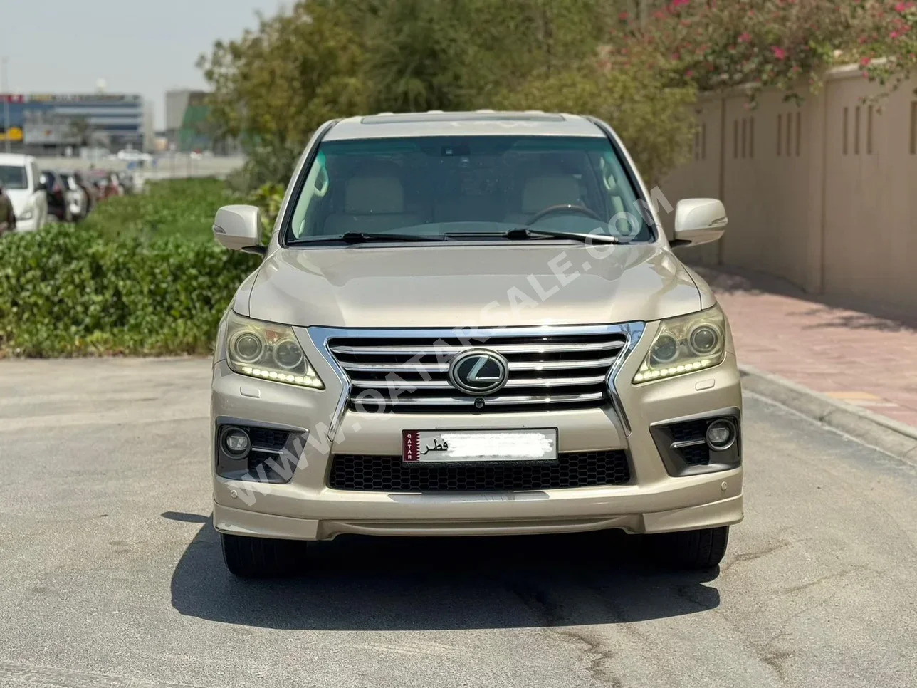 لكزس  ال اكس  570  2013  اوتوماتيك  235,000 كم  8 سلندر  دفع رباعي  اس يو في  بيج