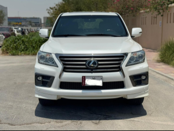 Lexus  LX  570  2014  Automatic  155,000 Km  8 Cylinder  Four Wheel Drive (4WD)  SUV  White