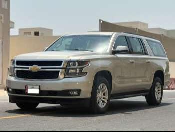 Chevrolet  Suburban  LT  2015  Automatic  180,000 Km  8 Cylinder  Four Wheel Drive (4WD)  SUV  Gold