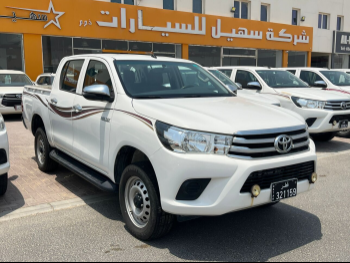 تويوتا  هاي لوكس  2019  اوتوماتيك  71,000 كم  4 سلندر  دفع رباعي  بيكب  أبيض