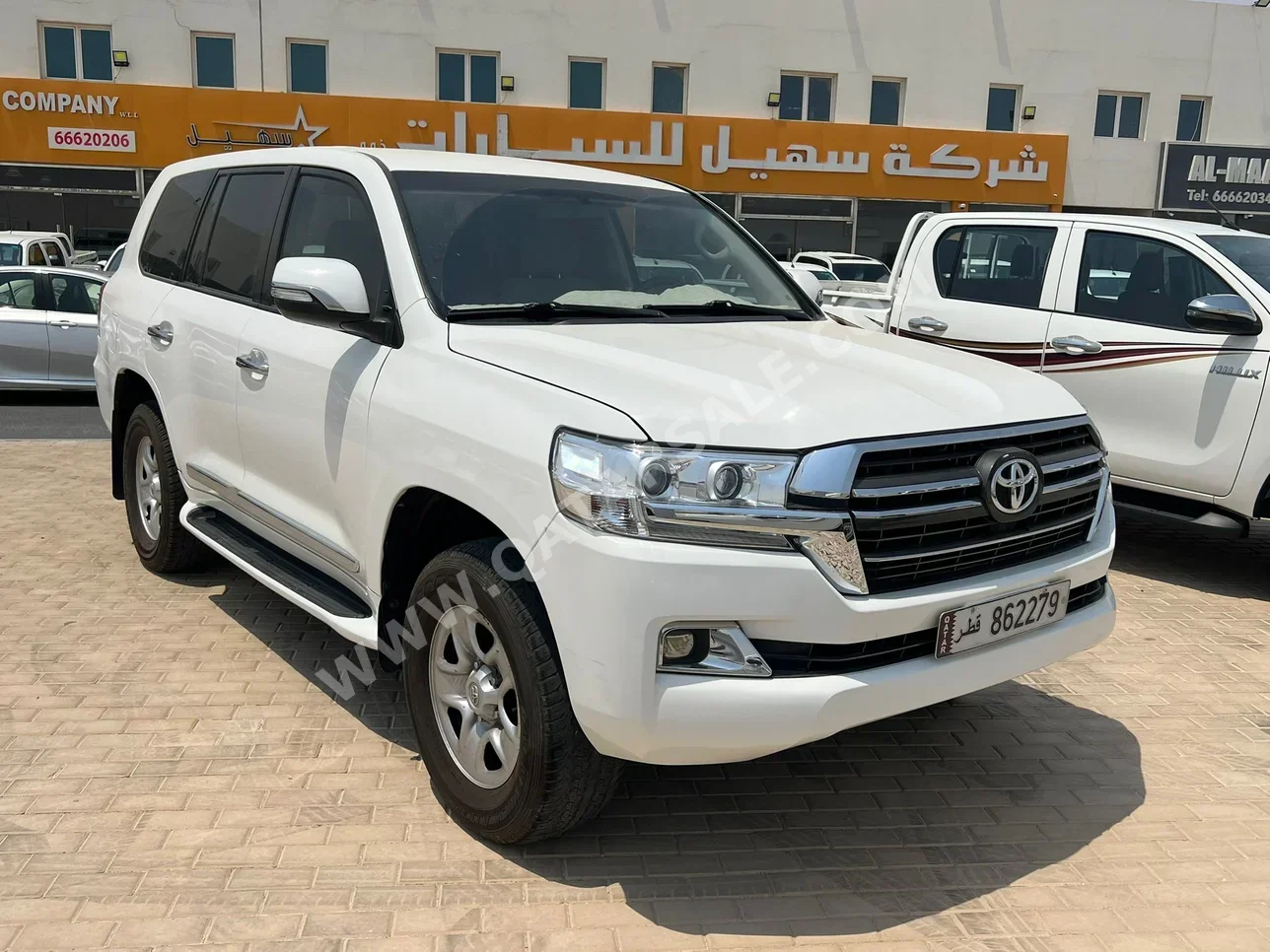 Toyota  Land Cruiser  G  2011  Automatic  395,000 Km  6 Cylinder  Four Wheel Drive (4WD)  SUV  White