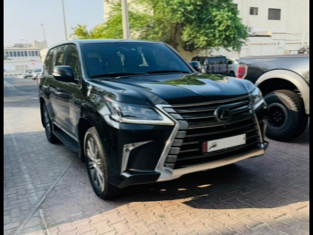 Lexus  LX  570  2016  Automatic  200,000 Km  8 Cylinder  Four Wheel Drive (4WD)  SUV  Black