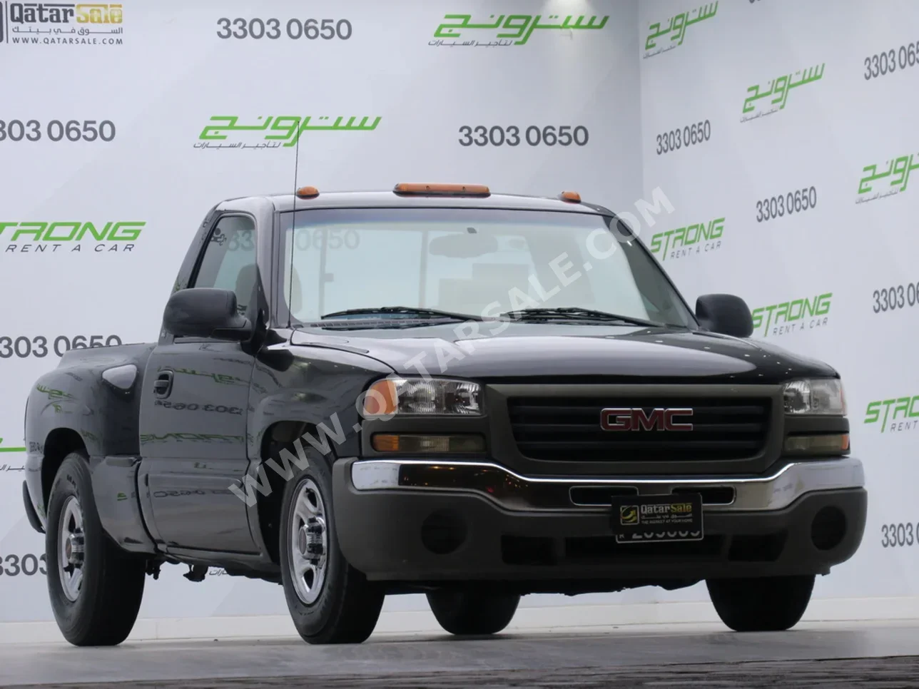 GMC  Sierra  1500  2003  Automatic  373,000 Km  8 Cylinder  Four Wheel Drive (4WD)  Pick Up  Black