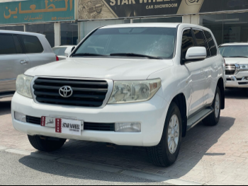 Toyota  Land Cruiser  G  2011  Automatic  502,000 Km  6 Cylinder  Four Wheel Drive (4WD)  SUV  White