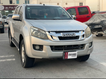 Isuzu  D-Max  2015  Automatic  397,000 Km  4 Cylinder  Four Wheel Drive (4WD)  Pick Up  Silver