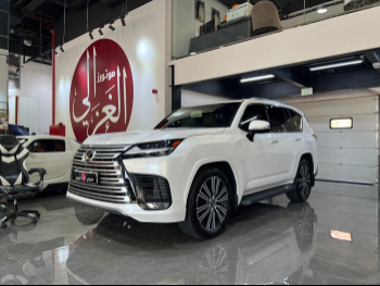 Lexus  LX  600 Luxury  2024  Automatic  19,000 Km  6 Cylinder  Four Wheel Drive (4WD)  SUV  White  With Warranty