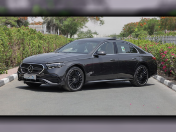 مرسيدس - بنز  اي - كلاس  300 AMG  2025  اوتوماتيك  19 كم  4 سلندر  دفع خلفي  سيدان  رمادي  تحت الضمان