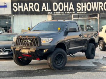 تويوتا  تندرا  2011  اوتوماتيك  333,000 كم  8 سلندر  دفع رباعي  بيكب  رمادي غامق