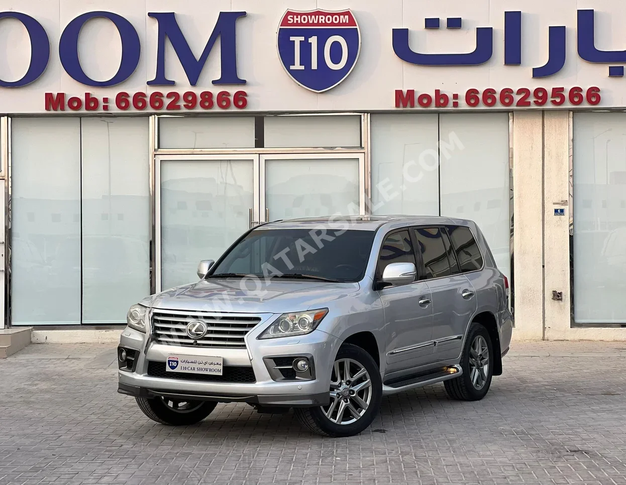 Lexus  LX  570 S  2013  Automatic  201,000 Km  8 Cylinder  Four Wheel Drive (4WD)  SUV  Silver
