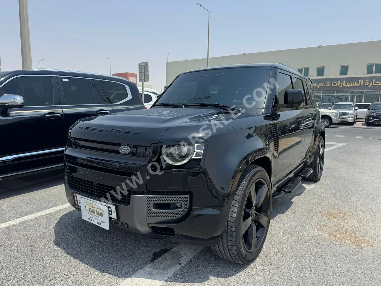 لاند روفر  ديفيندر  110 اتش اس اي  2023  اوتوماتيك  64,000 كم  6 سلندر  دفع رباعي  اس يو في  أسود  تحت الضمان
