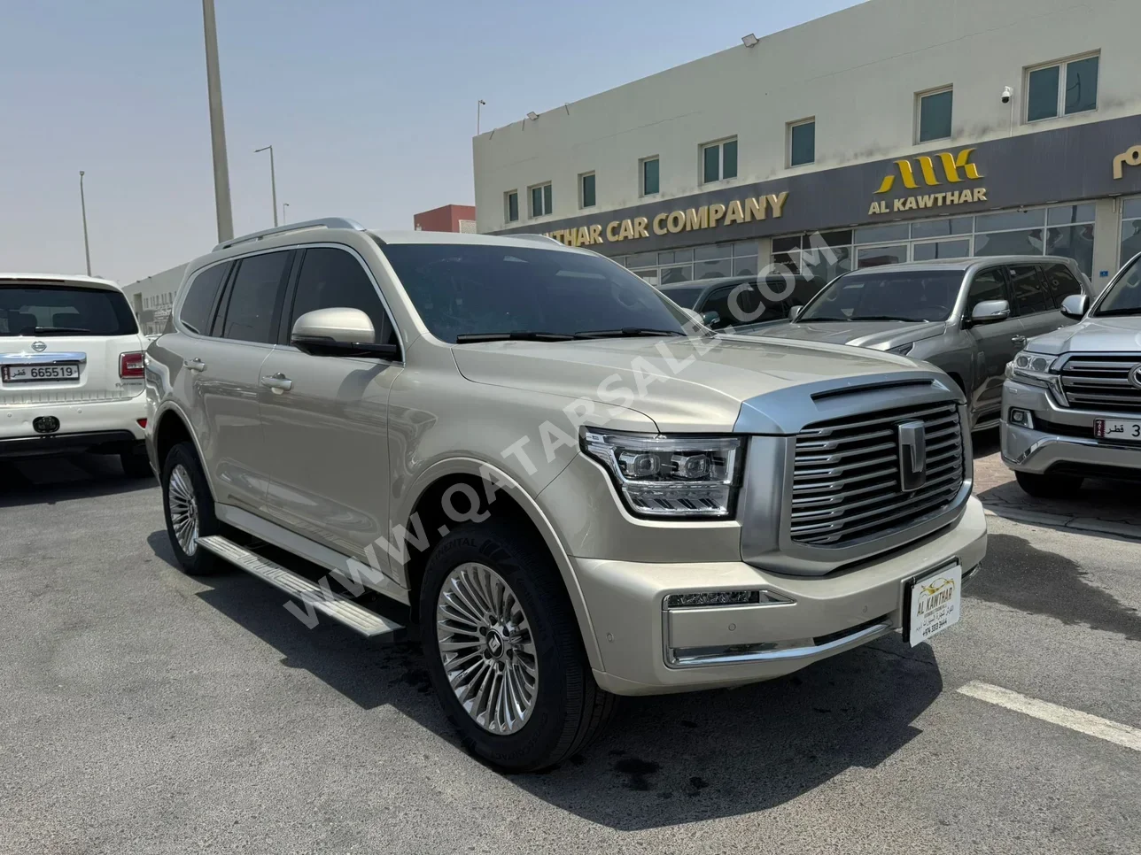 GWM  Tank  500  2025  Automatic  4,000 Km  6 Cylinder  Four Wheel Drive (4WD)  SUV  Gold  With Warranty