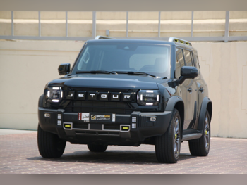 جيتور  تي 2  اي- دي ام  2025  اوتوماتيك  7,400 كم  4 سلندر  دفع رباعي  اس يو في  أسود  تحت الضمان