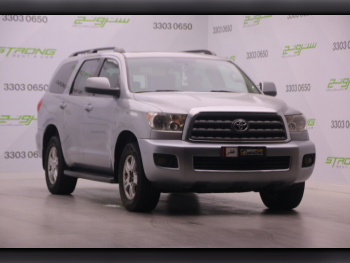 Toyota  Sequoia  2014  Automatic  270,000 Km  8 Cylinder  Four Wheel Drive (4WD)  SUV  Silver
