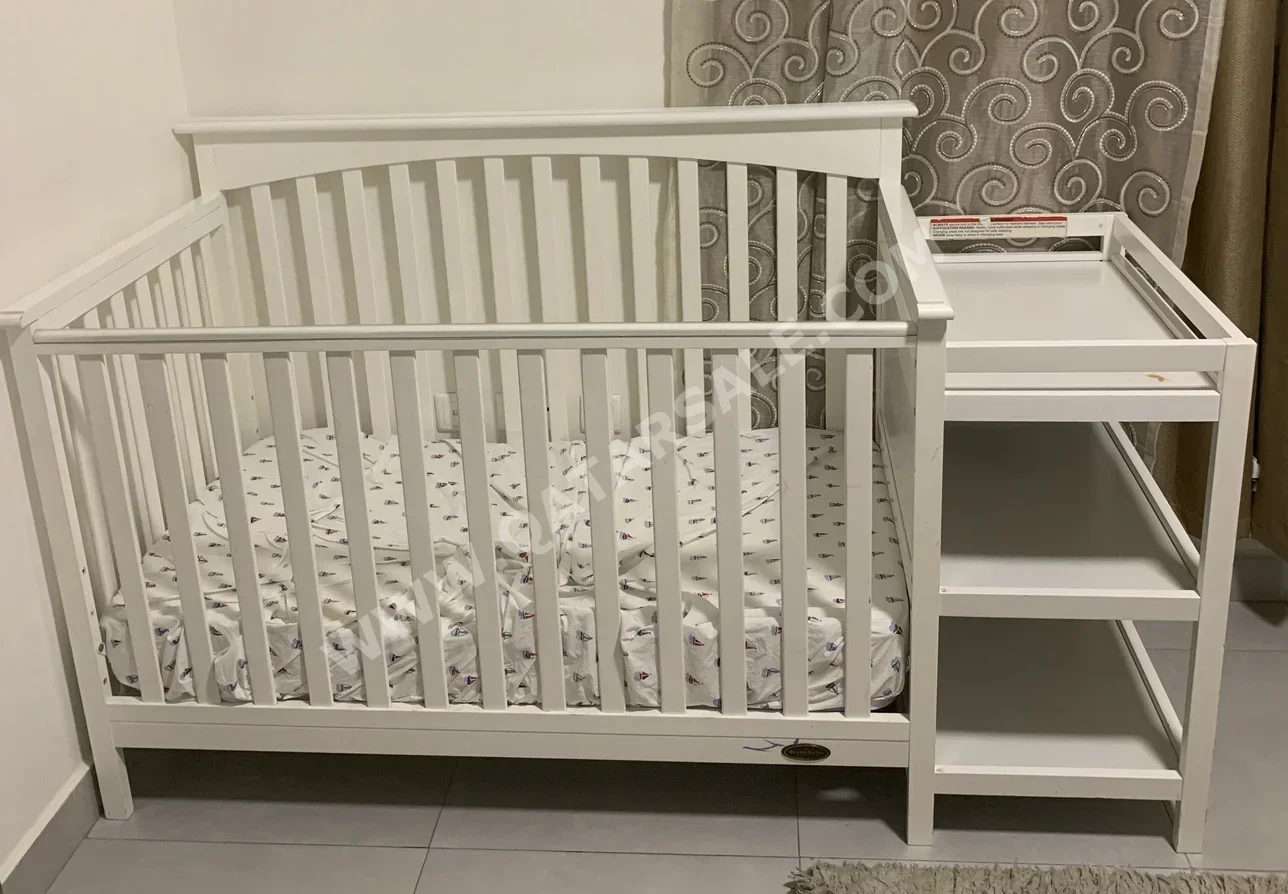 Kids Beds - Baby Crib  - Home Center  - White