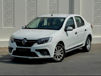 Renault  Symbol  2022  Automatic  72,000 Km  4 Cylinder  Front Wheel Drive (FWD)  Sedan  White