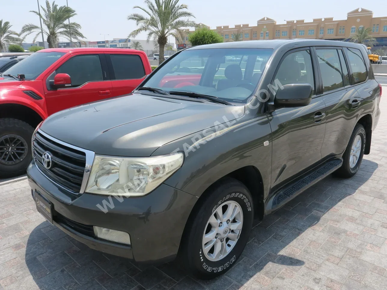 Toyota  Land Cruiser  GXR  2011  Automatic  43,000 Km  6 Cylinder  Four Wheel Drive (4WD)  SUV  Green