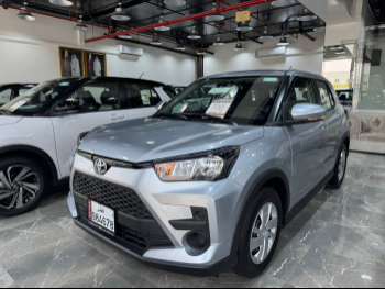 Toyota  Raize  2024  Automatic  0 Km  3 Cylinder  Four Wheel Drive (4WD)  SUV  Silver  With Warranty