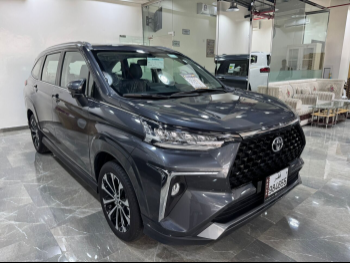 Toyota  Veloz  2024  Automatic  0 Km  4 Cylinder  Four Wheel Drive (4WD)  SUV  Gray  With Warranty