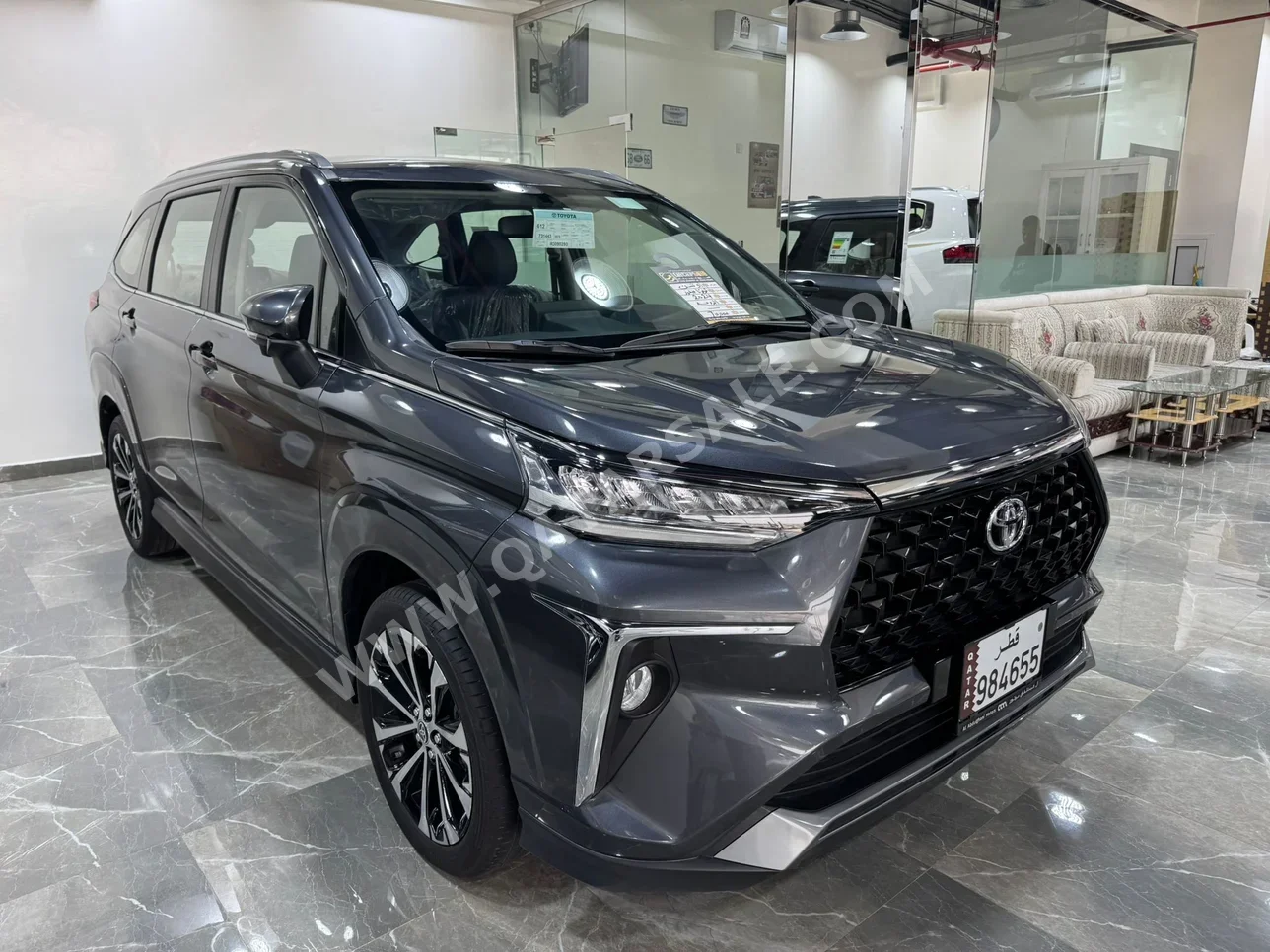 Toyota  Veloz  2024  Automatic  0 Km  4 Cylinder  Four Wheel Drive (4WD)  SUV  Gray  With Warranty