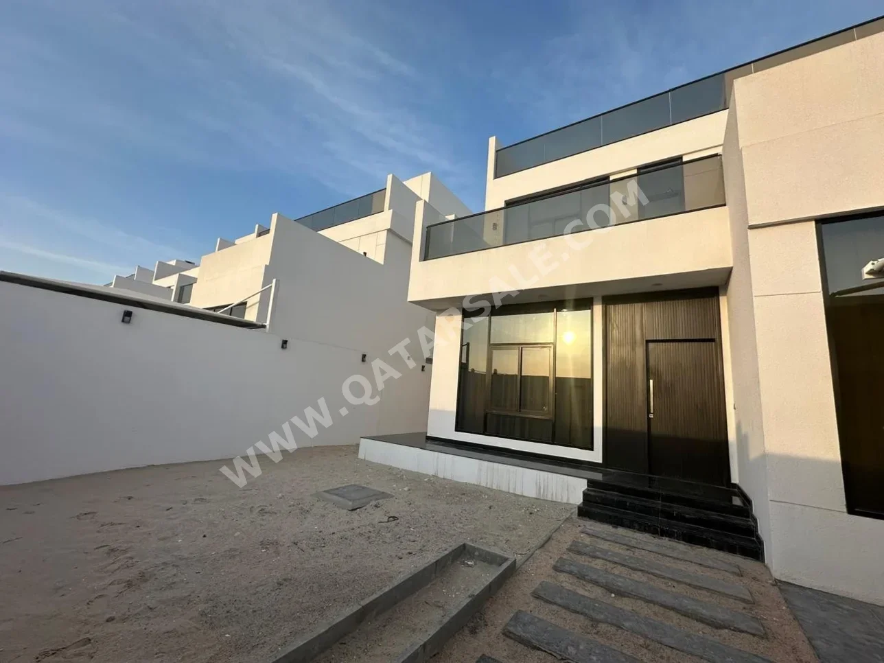5 Bedrooms  Duplex  For Rent  in Doha -  Al Thumama  Fully Furnished