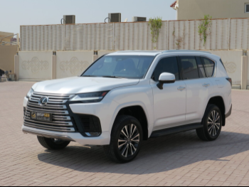 Lexus  LX  600 Luxury  2025  Automatic  300 Km  6 Cylinder  Four Wheel Drive (4WD)  SUV  White  With Warranty