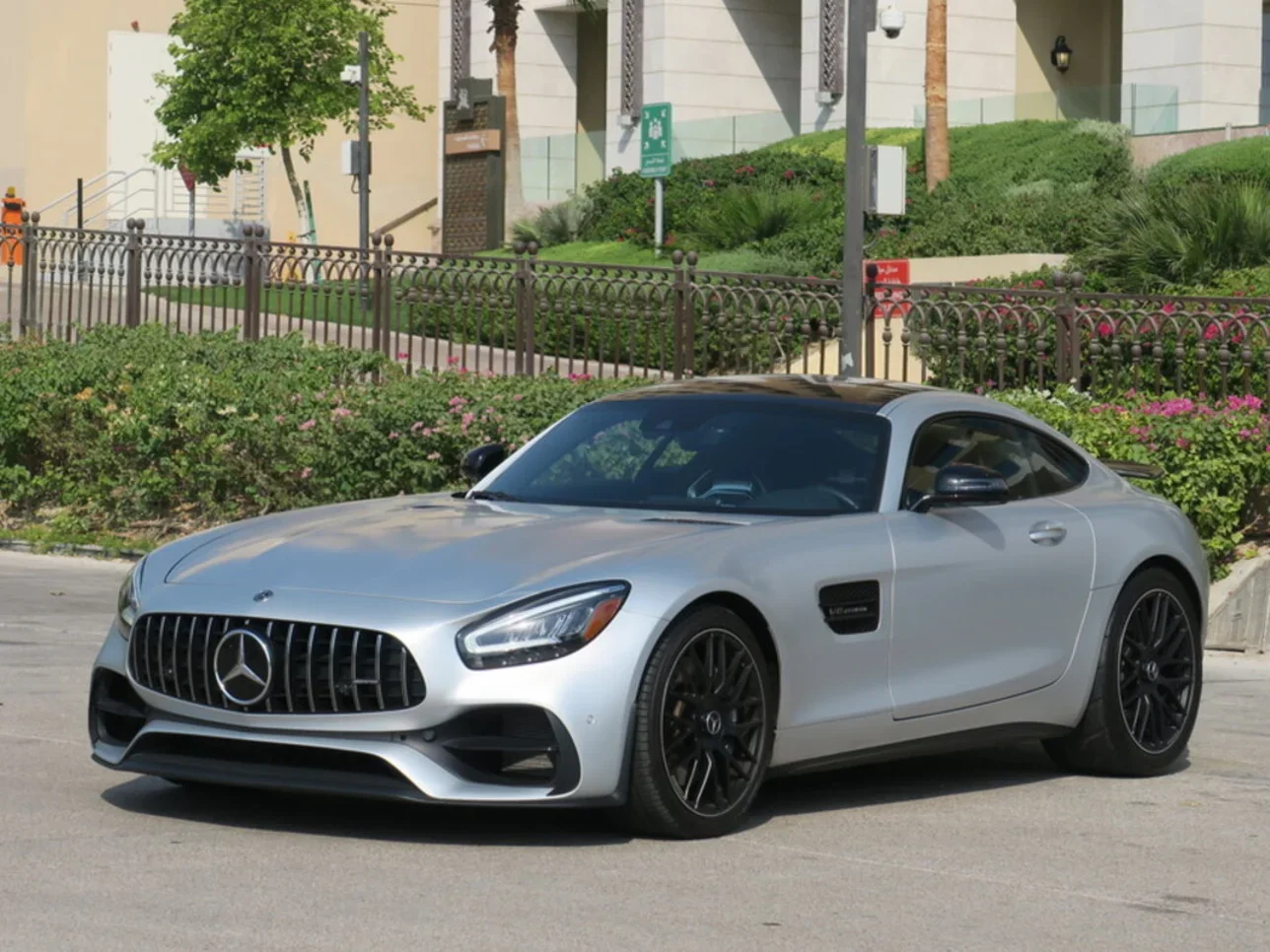 Mercedes-Benz  GT  63 S AMG  2020  Automatic  47,000 Km  8 Cylinder  Rear Wheel Drive (RWD)  Sedan  Silver  With Warranty
