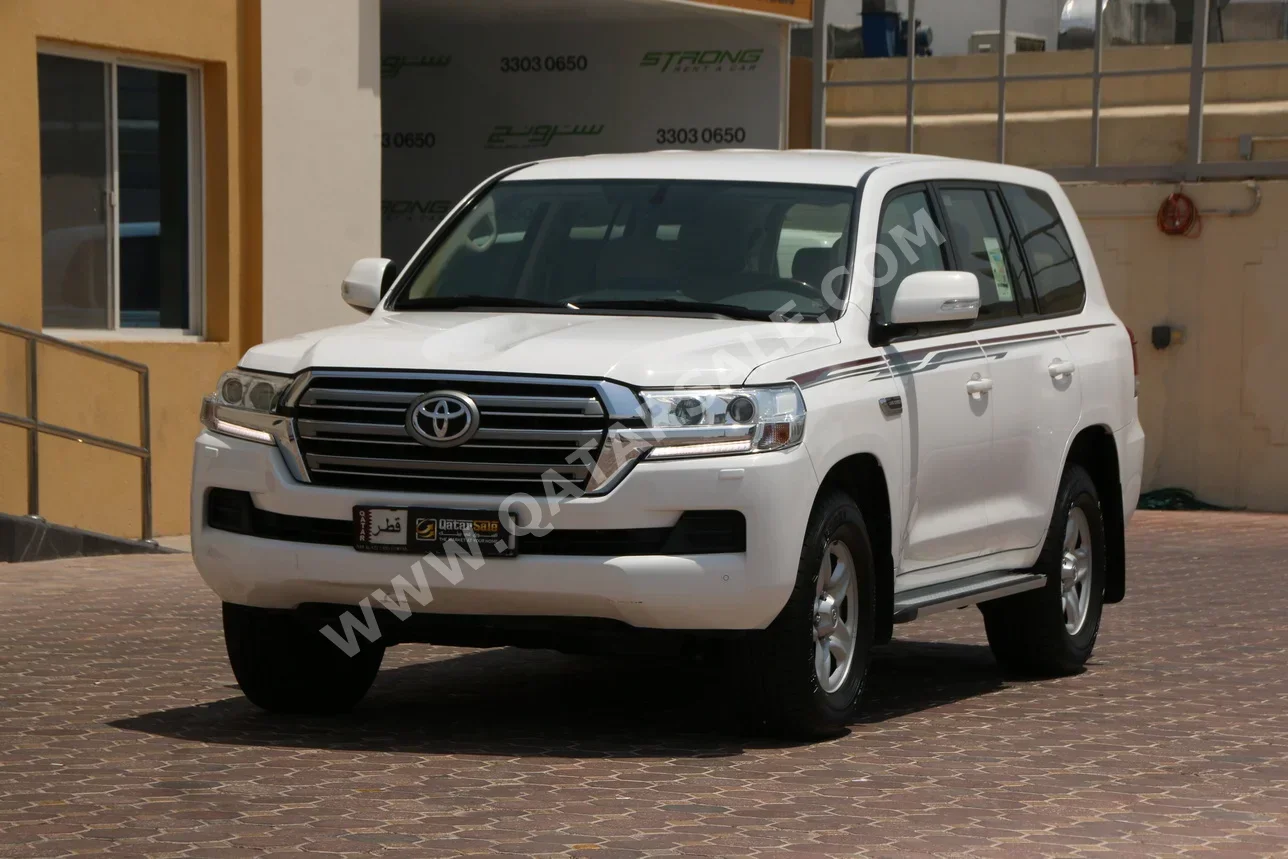 Toyota  Land Cruiser  GXR  2021  Automatic  159,000 Km  6 Cylinder  Four Wheel Drive (4WD)  SUV  White