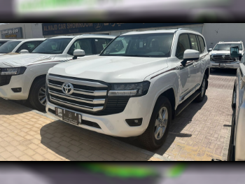 Toyota  Land Cruiser  GXR  2025  Automatic  0 Km  6 Cylinder  Four Wheel Drive (4WD)  SUV  White  With Warranty