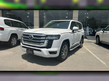 Toyota  Land Cruiser  GXR Twin Turbo  2025  Automatic  0 Km  6 Cylinder  Four Wheel Drive (4WD)  SUV  White  With Warranty