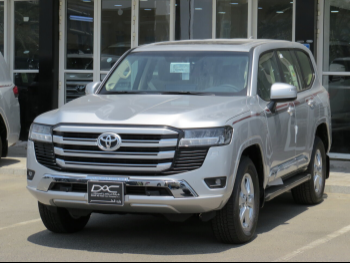 Toyota  Land Cruiser  GXR Twin Turbo  2025  Automatic  0 Km  6 Cylinder  Four Wheel Drive (4WD)  SUV  Silver  With Warranty