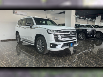 Toyota  Land Cruiser  VXR Twin Turbo  2024  Automatic  0 Km  6 Cylinder  Four Wheel Drive (4WD)  SUV  White  With Warranty